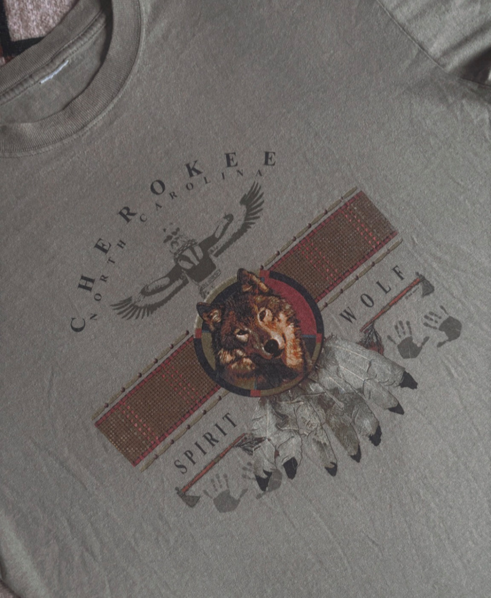 vintage cherokee wolf tee tshirt